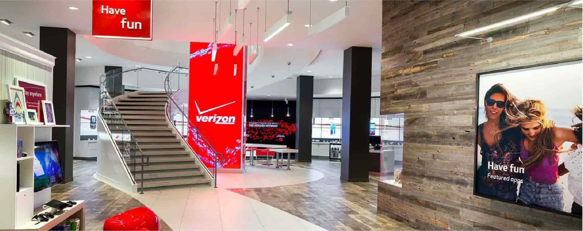 Verizon storefront